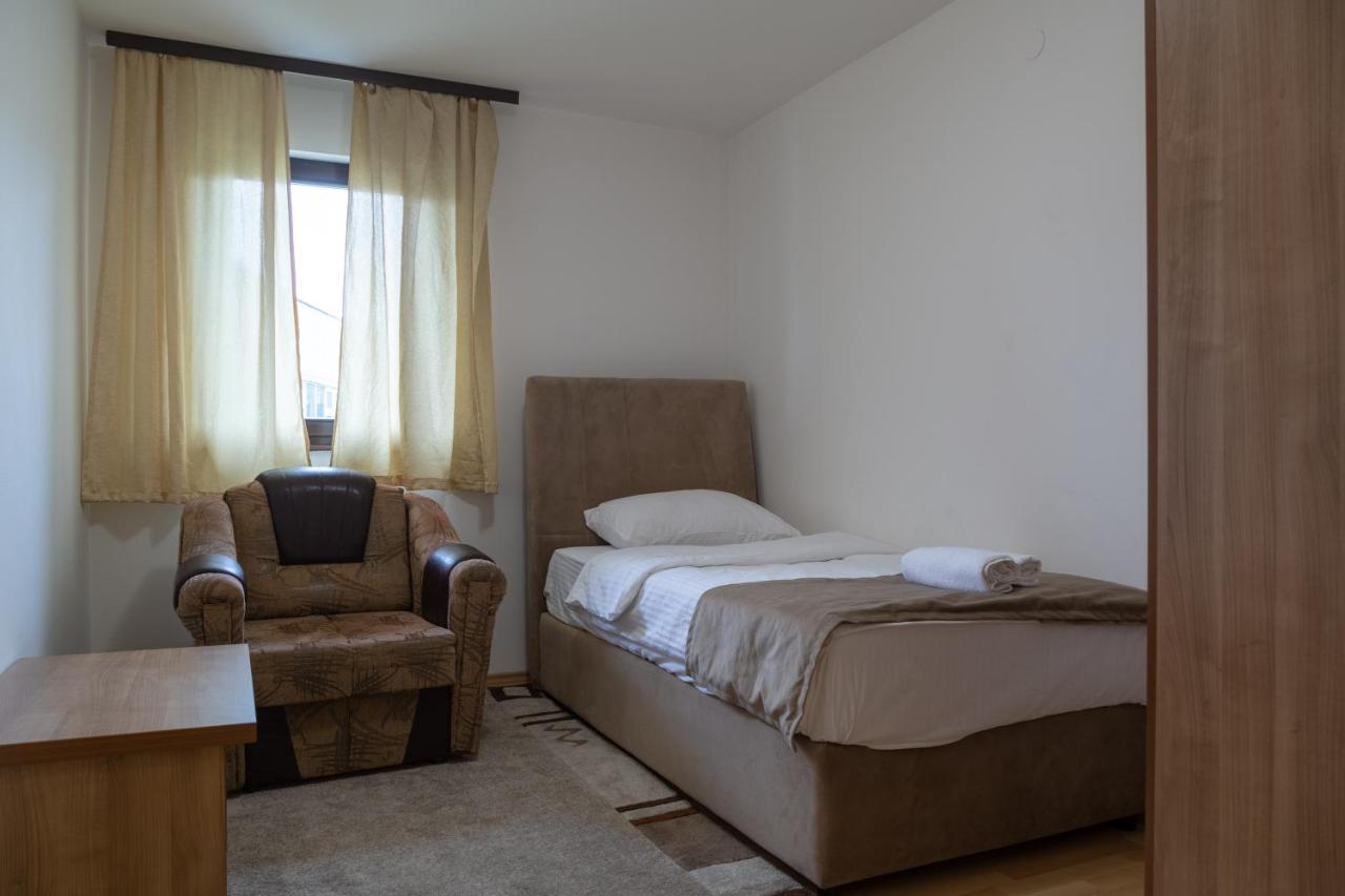 Sun Garden Sarajevo Aparthotel Ngoại thất bức ảnh