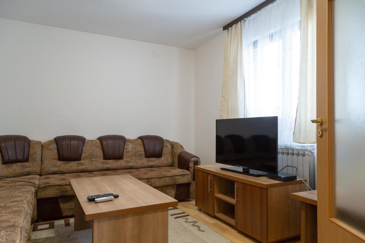 Sun Garden Sarajevo Aparthotel Ngoại thất bức ảnh