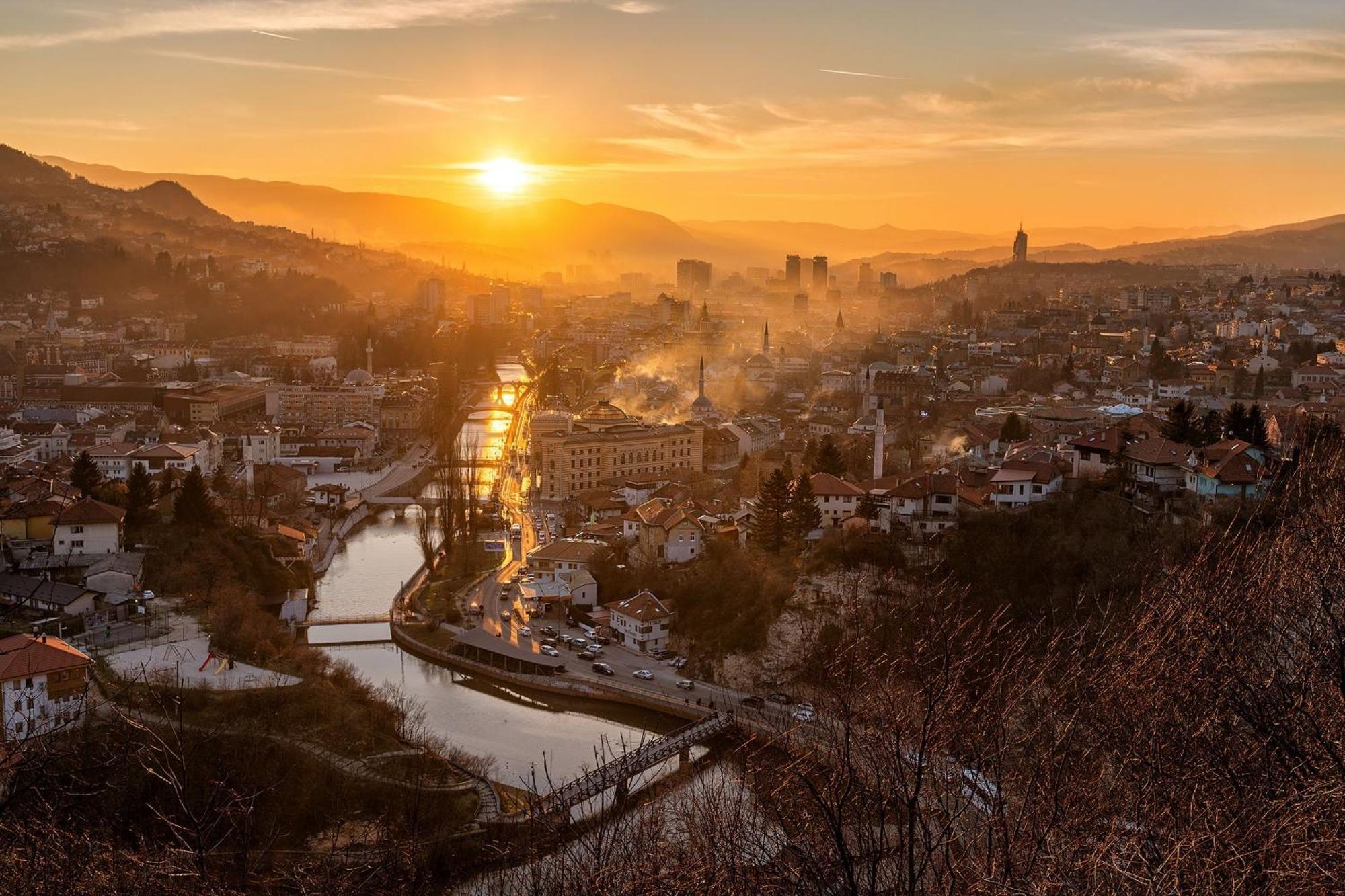 Sun Garden Sarajevo Aparthotel Ngoại thất bức ảnh